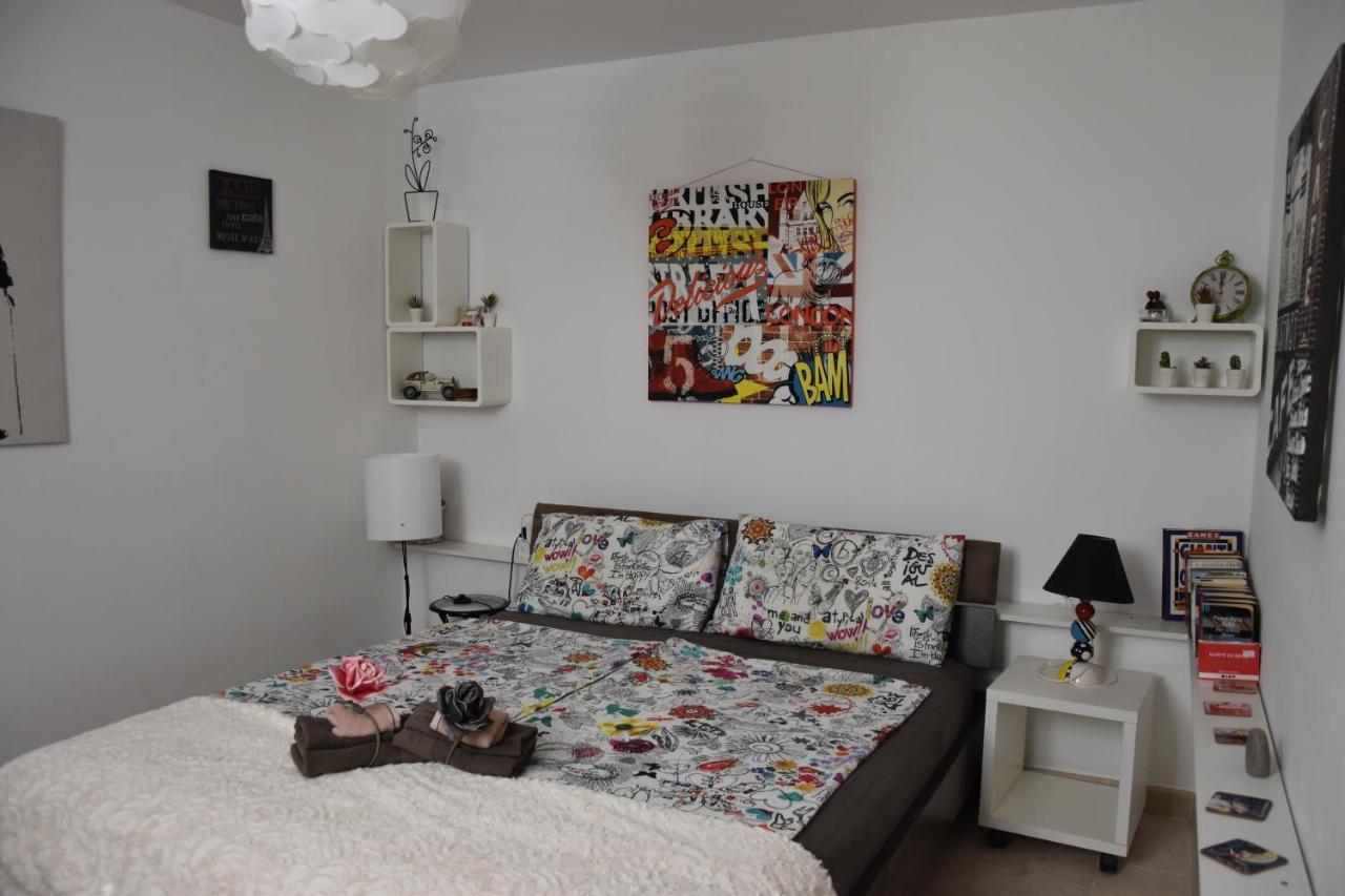 Apartment Paris Njivice Luaran gambar