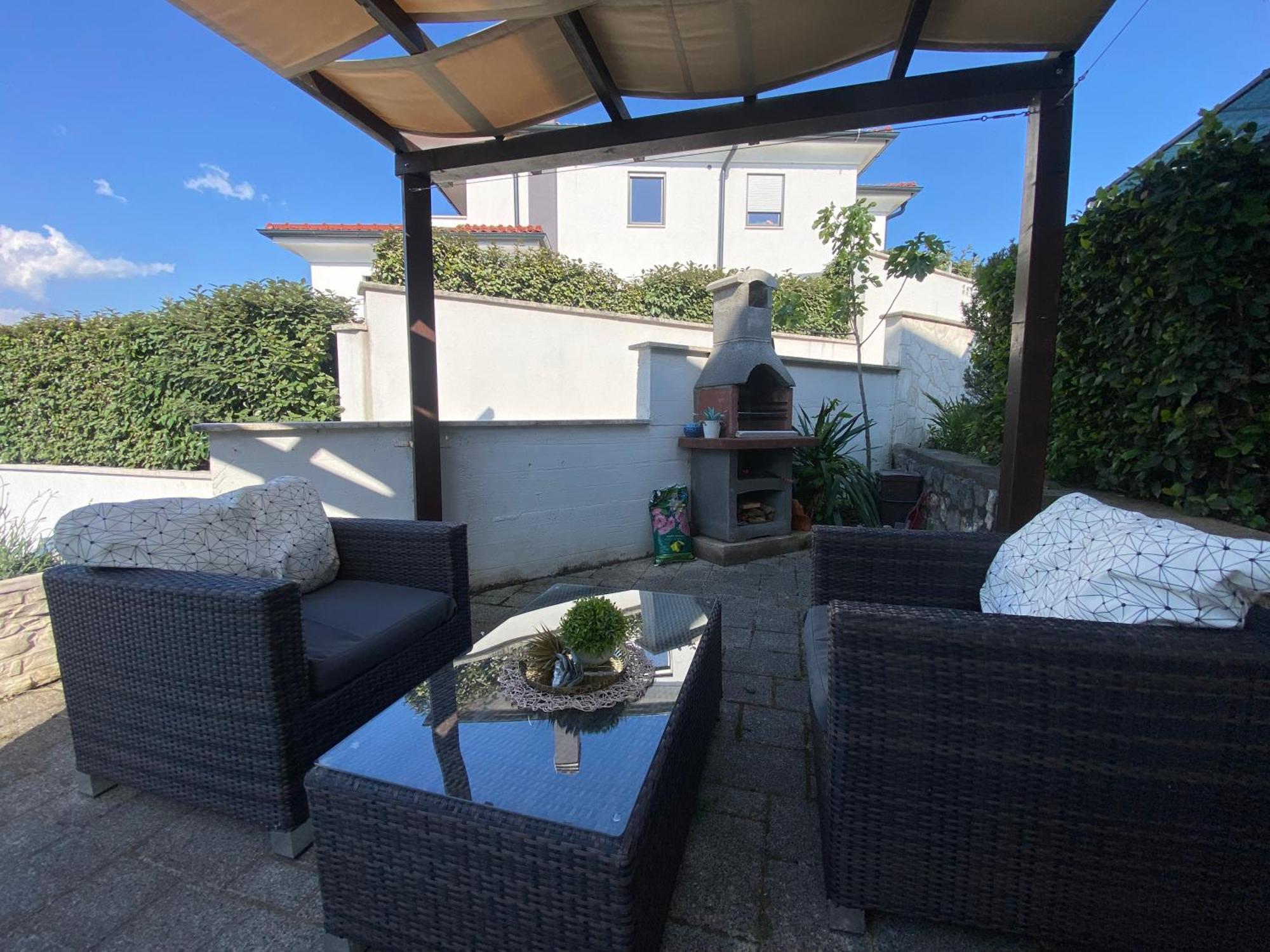 Apartment Paris Njivice Luaran gambar